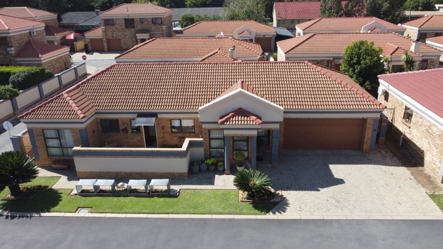3 Bedroom Property for Sale in Grimbeeck Park North West